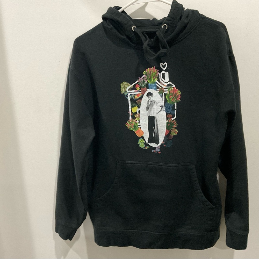 Harry Styles Official Concert Merch 2022 Love on Tour. Sz M